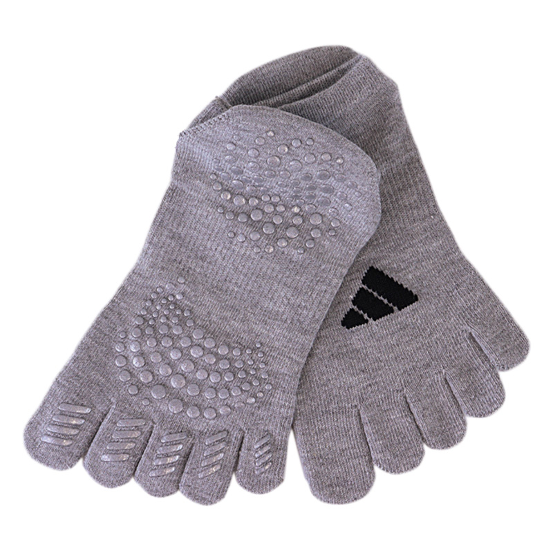 レディース adidas 5本指スニーカー丈 グレー 23-25cm