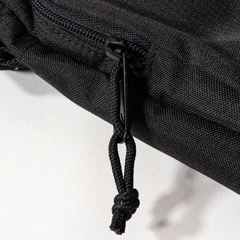 ウード 縦ショルダー ブラック