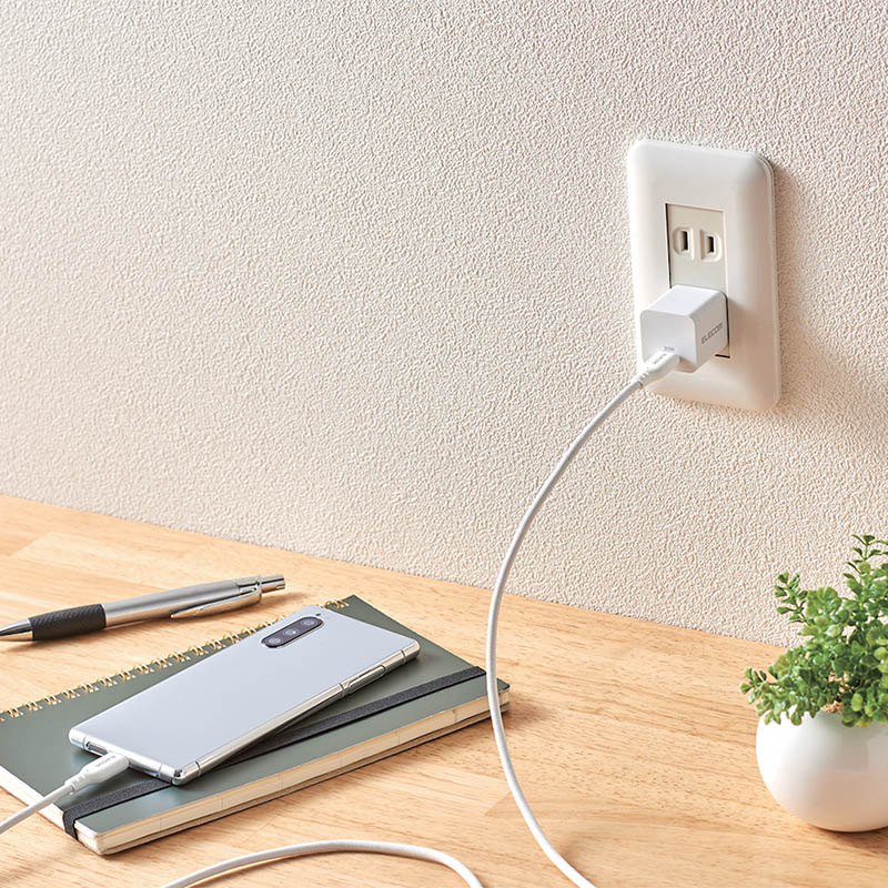 USB Type-C to USB Type-Cケーブル USB Power Delivery対応 シリコンメッシュタイプ 1.5m ホワイト