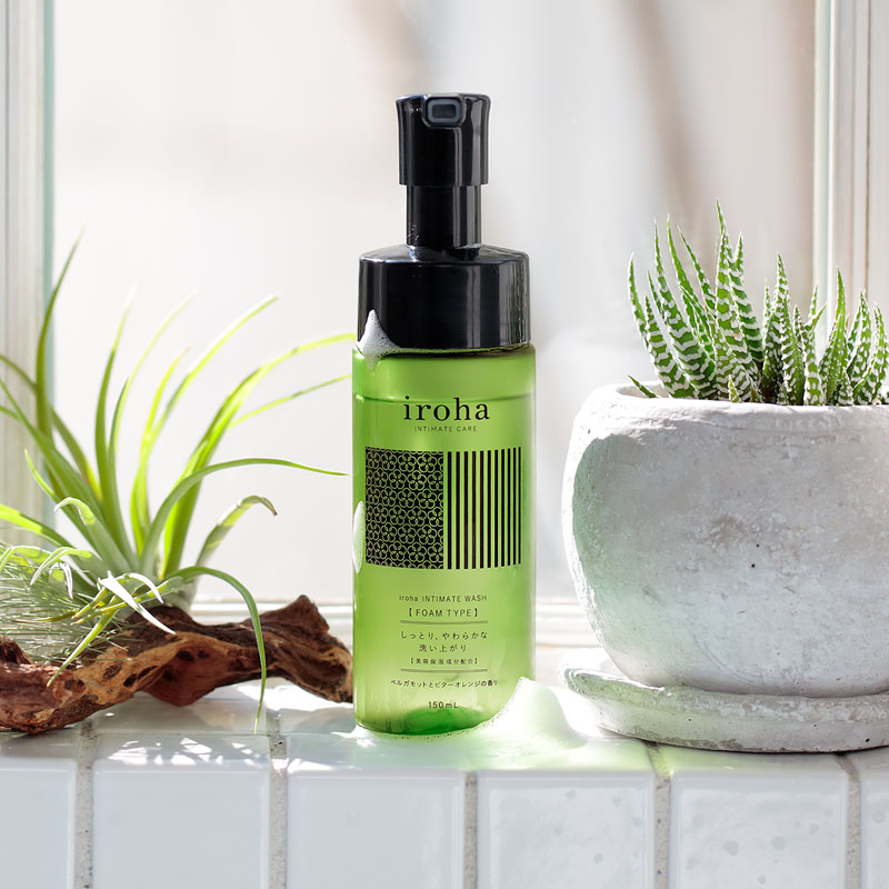 インティメートウォッシュ 泡タイプ デリケートゾーン専用 ベルガモットのビターオレンジの香 150ml