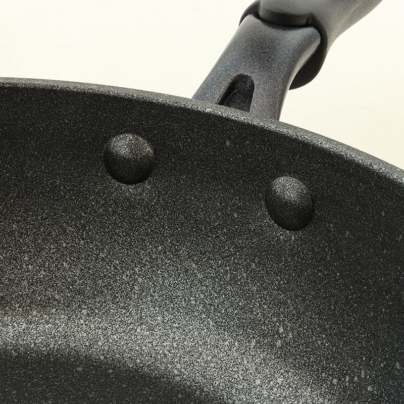 高密度特殊コートフライパン 20cm ガス火・IH対応