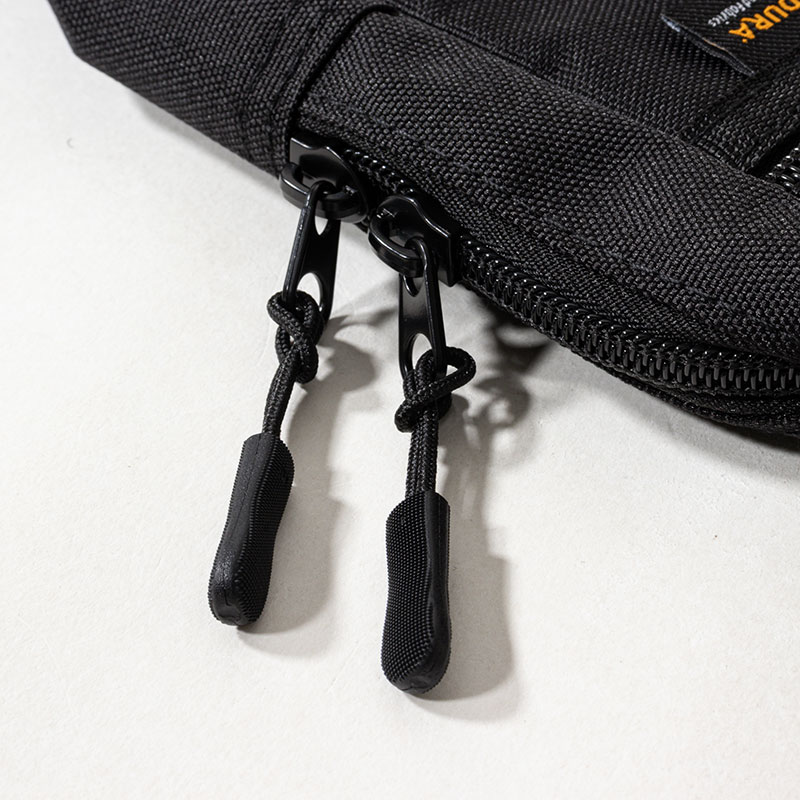 高耐久撥水 ボディバッグ 2.3L ブラック