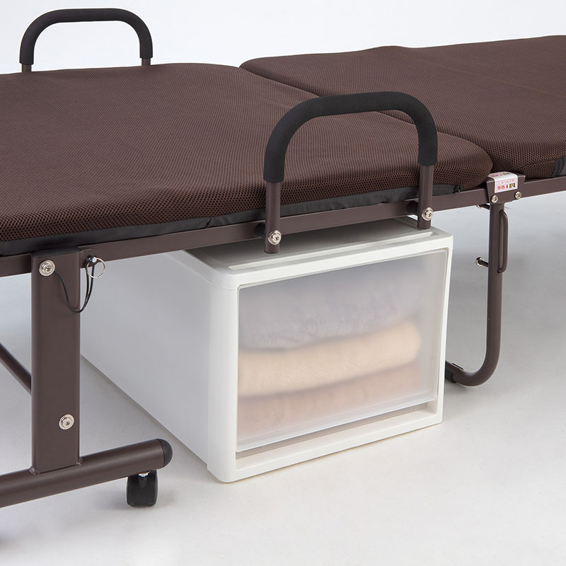 背もたれリクライニング&キャスター付 おりたたみメッシュベッド ブラウン 5421-010(BR)