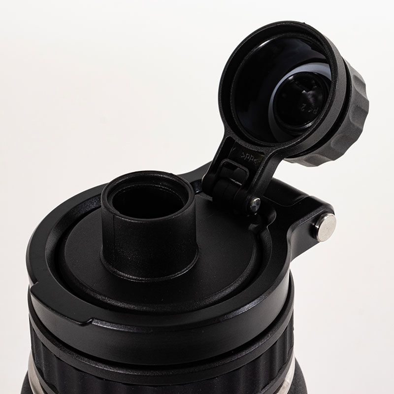 持ち運びに便利な アウトドアボトル 720ml 保冷専用 ブラック