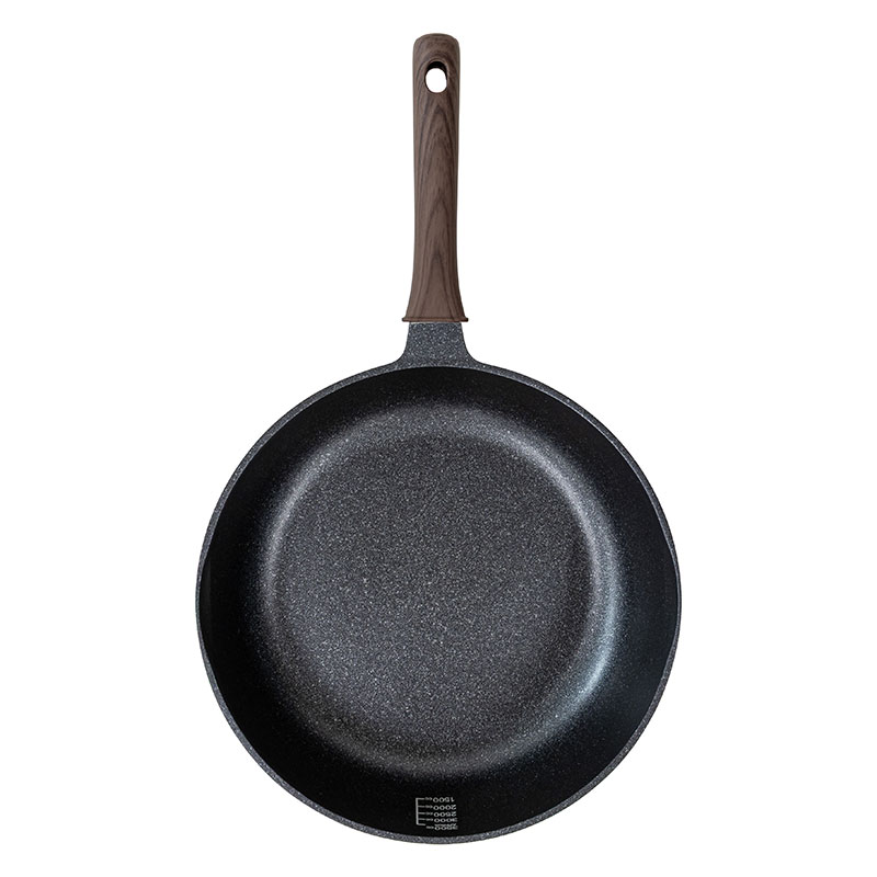 驚くほど軽い 超深型 フライパン 28cm ガス火専用