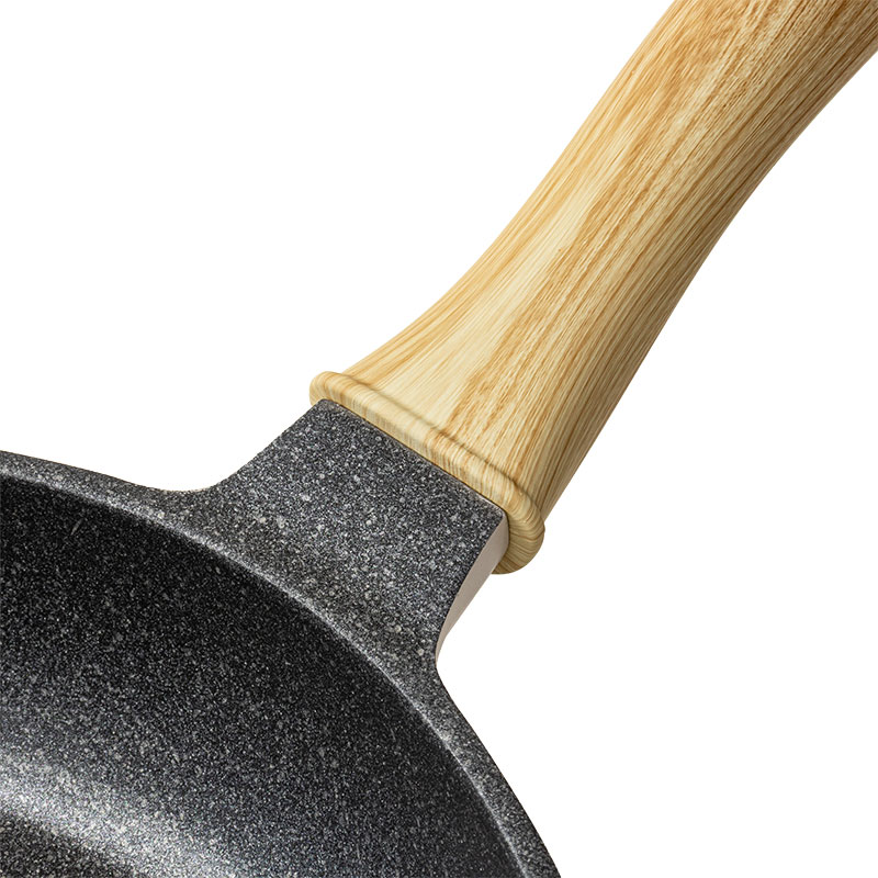 驚くほど軽い フライパン 28cm ガス火・IH対応