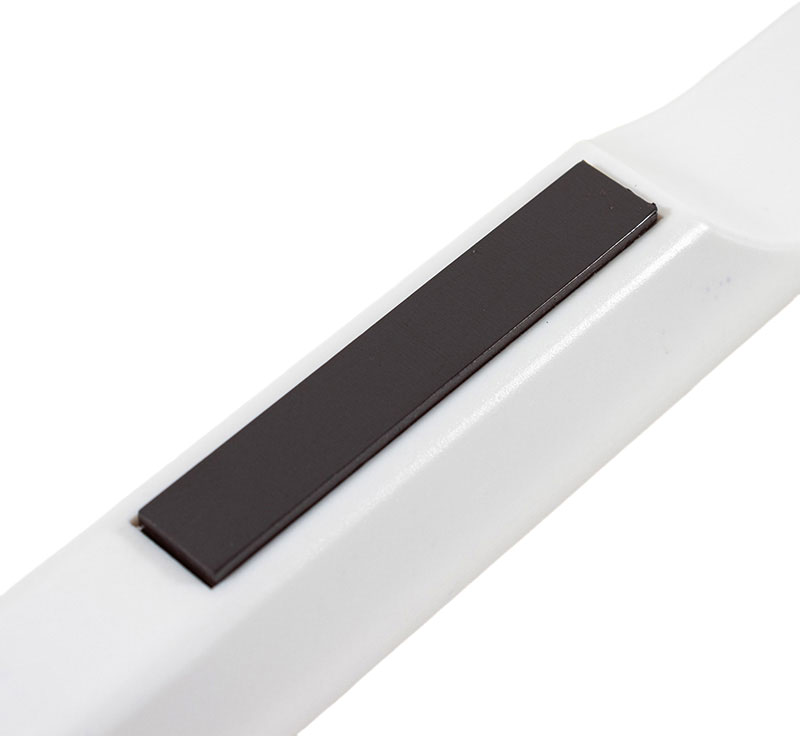 マグネットで壁にくっつく 水切りワイパー