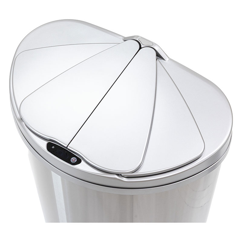 棚下も置けるセンサーペール 47Ｌ　