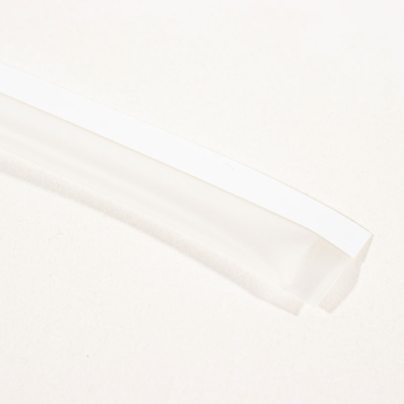 すきま風チューブクッション オールシーズン 2.4m H-2104