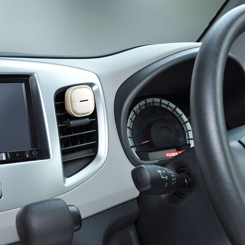 消臭力 クルマ用 feelU クリップタイプ エクリュサボン 2回分(本体＋つめかえ付き)