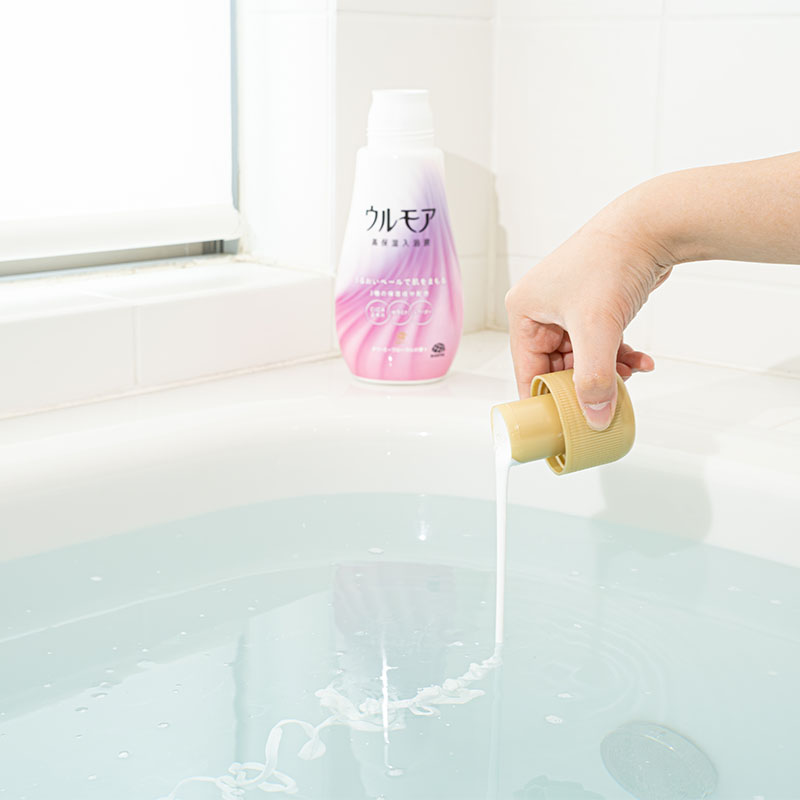 ウルモア高保湿入浴液 クリーミーフローラル 600ml