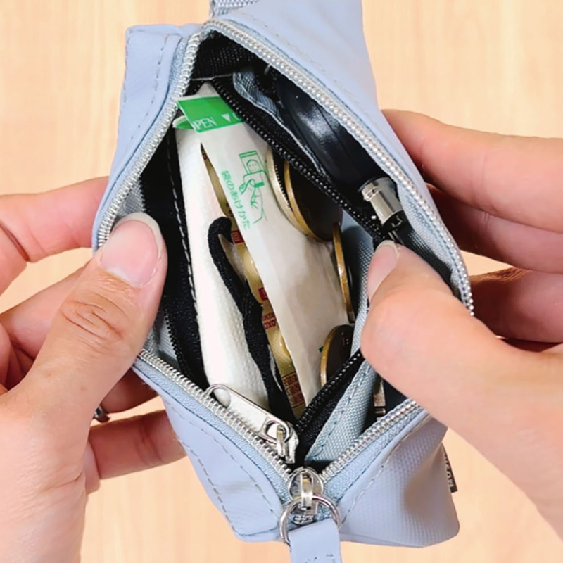 モシモノ 非常用携帯できるキーケース グレー リール内蔵 緊急連絡カード付