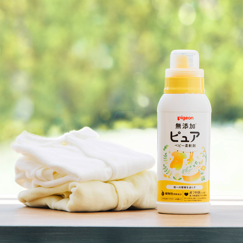 赤ちゃんの柔軟剤 ベビーソフター ひだまりフラワーの香り 本体 600ml