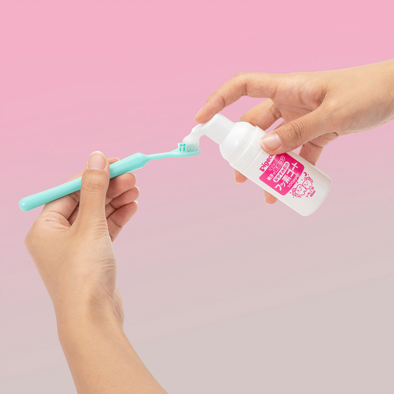 お休み前のフッ素コート 500ppm いちご味 40ml