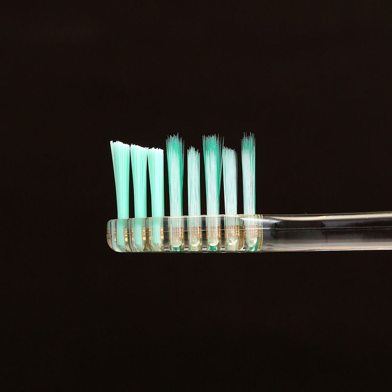 クリニカ ハブラシ 3Dカット ふつう 1本