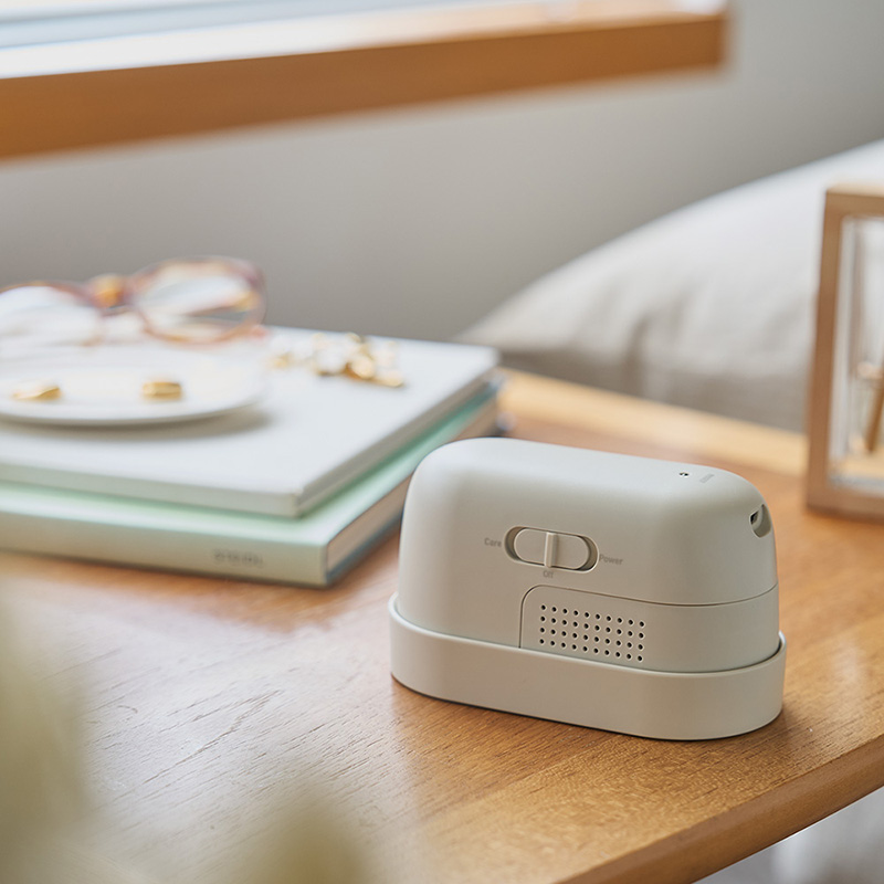 毛玉取り器 とるとるBasic 充電式 KC-NR525-C ペールベージュ