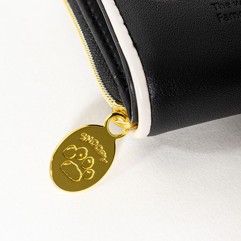 スヌーピー 型押し 二つ折り財布 ブラック