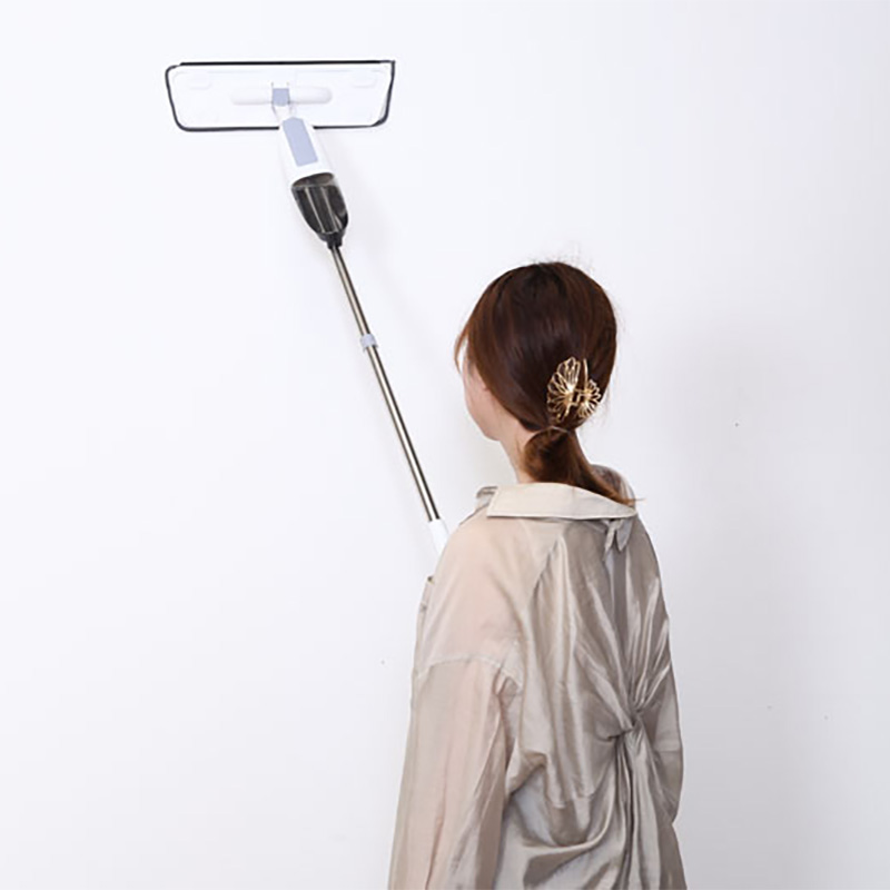 立ったままラクラク水拭き スプレーモップ