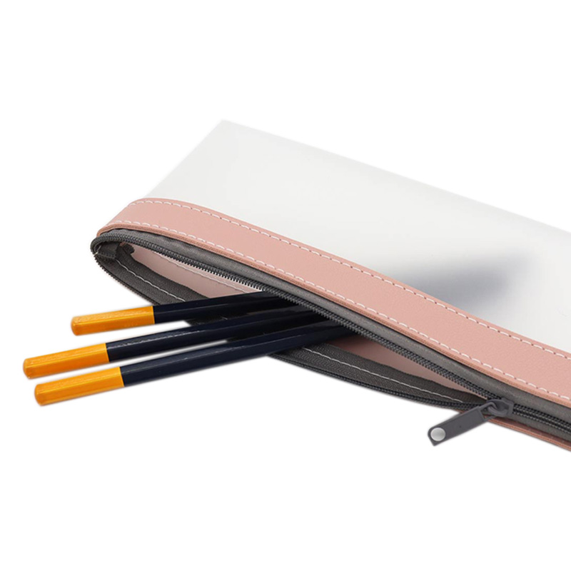 ペンケース 半透明