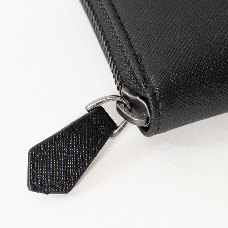 ラウンドファスナー長財布 サフィアーノ ブラック