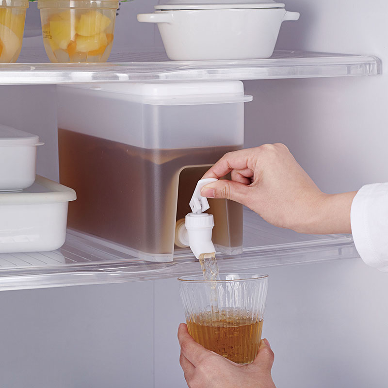 冷蔵庫に入れられる ドリンクサーバー 3L