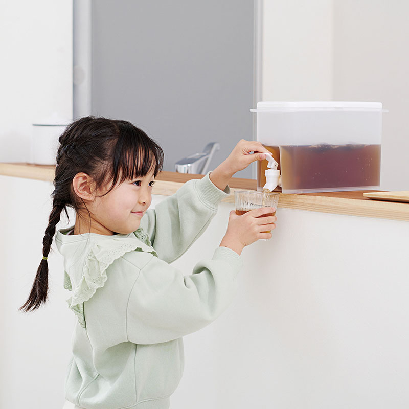 冷蔵庫に入れられる ドリンクサーバー 3L