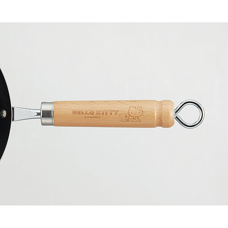 【お取り寄せ商品】鉄製エンボスフライパン20cm  ガス・IH対応 ハローキティ&タイニーチャム