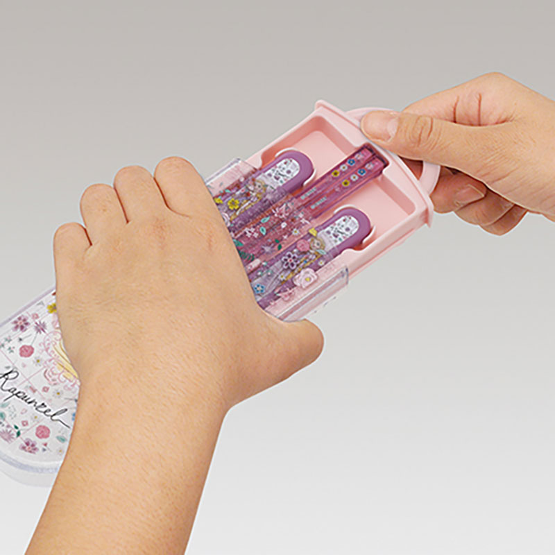 【お取り寄せ商品】食洗機対応 スライド式トリオセット 箸16.5cm・スプーン・フォーク 塔の上のラプンツェル26